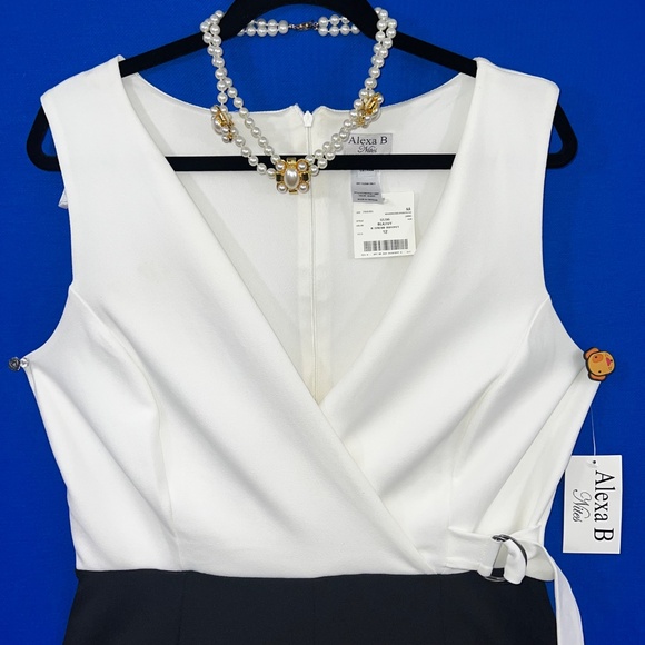 NWT🤩 |•ALEXA B NITES•| Beautiful Wrap Top Black & Ivory White Jumpsuit Size 14 - Picture 2 of 14